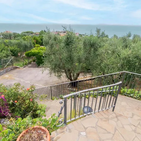 Holiday home Garden House Li Galli By Interhome