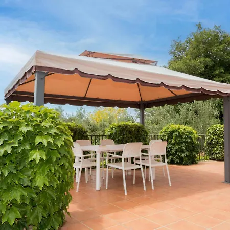 Holiday home Garden House Li Galli By Interhome *